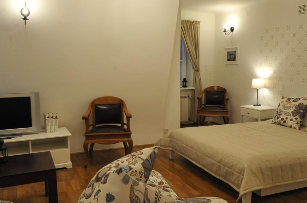 Milotu - Apartament Uniwersytecki Varsó Kültér fotó