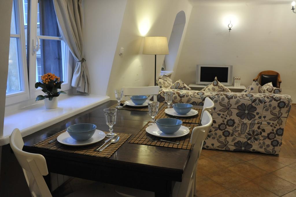 Milotu - Apartament Uniwersytecki Varsó Kültér fotó
