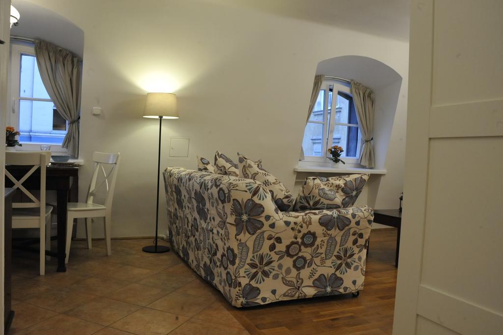 Milotu - Apartament Uniwersytecki Varsó Kültér fotó