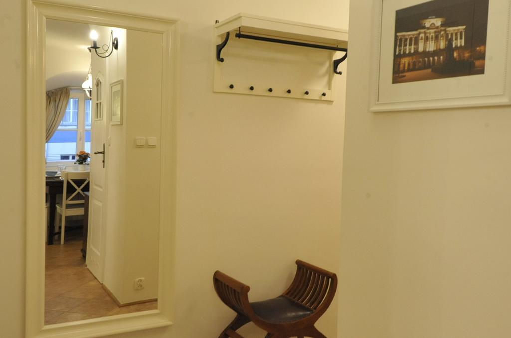 Milotu - Apartament Uniwersytecki Varsó Kültér fotó